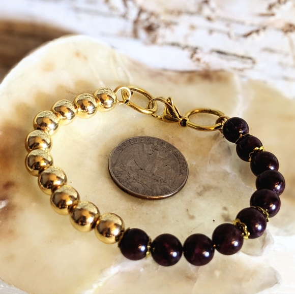 Natural Garnet and Gold Beads In Gold Plated Assymetrical Bracelet - Picture 4 of 5